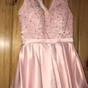 CUTE DRESS!!! Only worn once for a dance